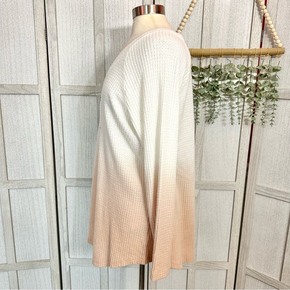 Torrid Waffle V-Neck Button Front Long Sleeve Peach Ombre White Top Plus Size 1X - Picture 9 of 14